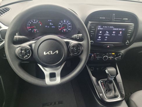 Used 2022 Kia Soul LX w/ Technology Package image 22