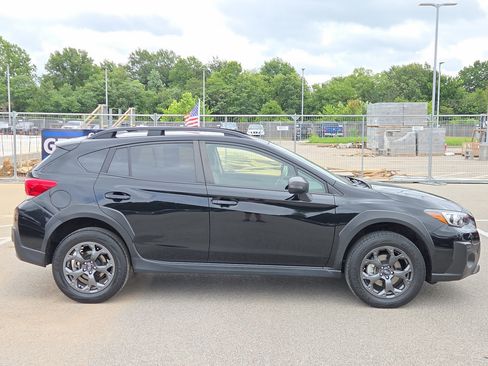 Used 2023 Subaru Crosstrek 2.5i Sport AWD/4WD image 2