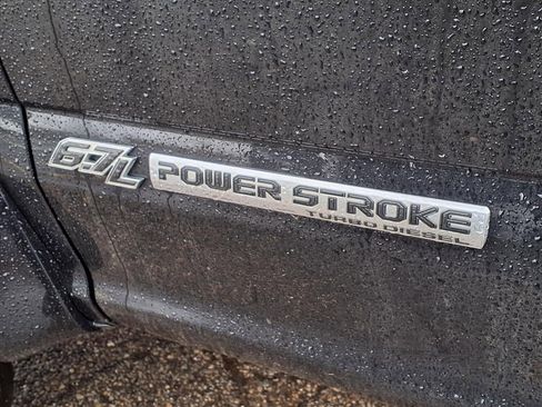 Used 2019 Ford F450 Platinum w/ Platinum Ultimate Package image 16