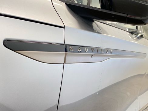New 2026 Lincoln Nautilus Black Label image 13