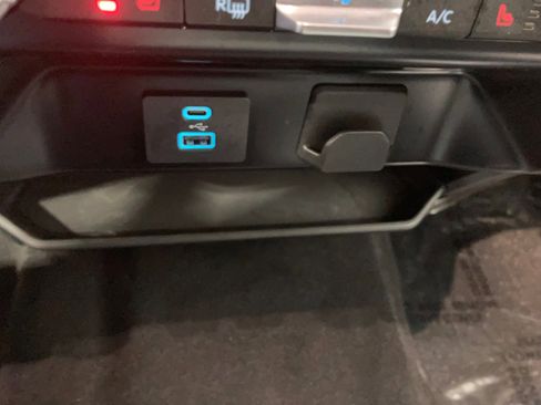 Used 2023 Ford F150 XLT w/ Equipment Group 302A High image 28