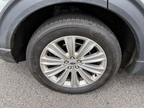 Used 2020 Ford Explorer Limited w/ Class III Trailer Tow Package AWD/4WD image 15