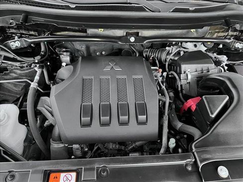 Used 2024 Mitsubishi Eclipse Cross SE image 21