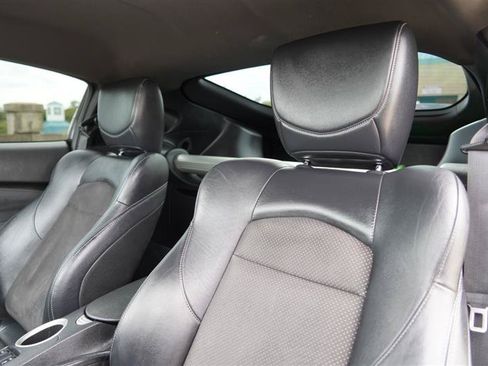 Used 2014 Nissan 370Z Touring w/ Sport Package RWD image 38