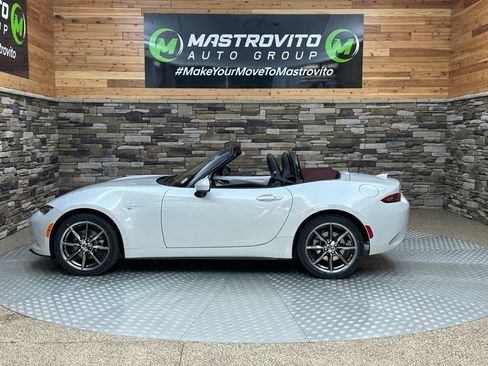 Used 2018 MAZDA MX-5 Miata Grand Touring image 15