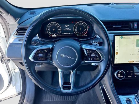 Used 2024 Jaguar F-PACE R-Dynamic S image 13