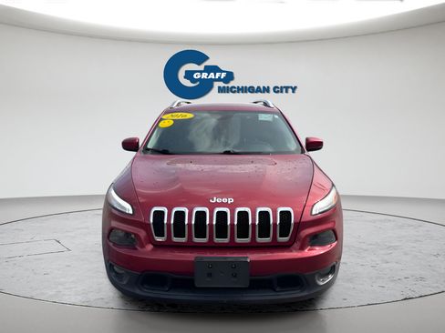 Used 2016 Jeep Cherokee Latitude AWD/4WD image 6