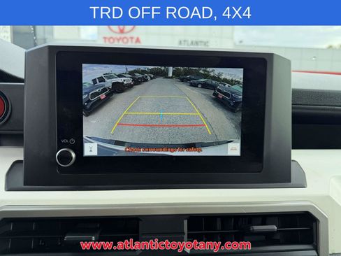 Certified 2024 Toyota Tacoma TRD Off-Road AWD/4WD image 26