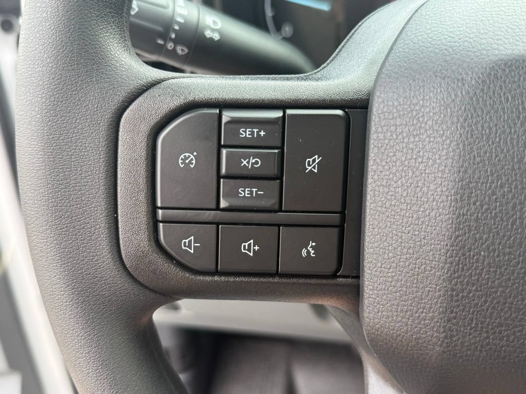 New 2025 Ford F350 XL w/ XL Driver Assist Package RWD image 21