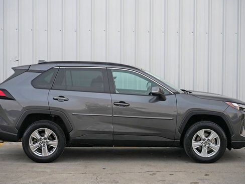 Used 2022 Toyota RAV4 XLE image 47