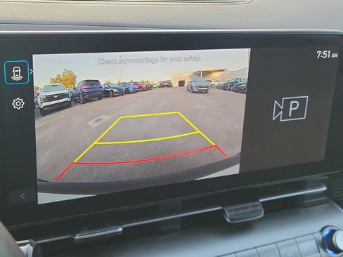 Used 2024 Hyundai Kona SEL image 28