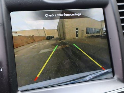 Used 2020 Chrysler 300 Touring w/ Sport Appearance Package RWD image 7