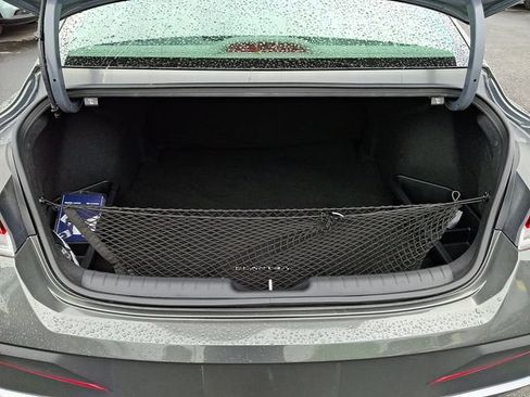 Used 2024 Hyundai Elantra SE FWD image 28