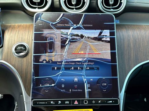 New 2025 Mercedes-Benz GLC 350e 4MATIC image 21