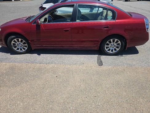 Used 2003 Nissan Altima 2.5 SL FWD image 2