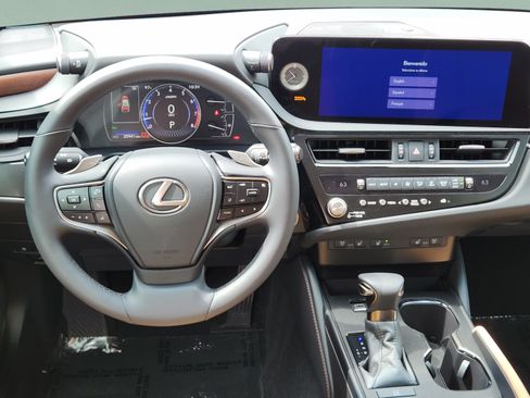 Used 2025 Lexus ES 350 w/ Premium Package FWD image 25