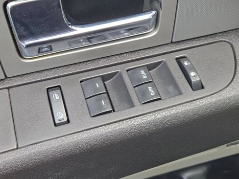 Used 2011 Ford F150 Lariat Limited AWD/4WD image 24