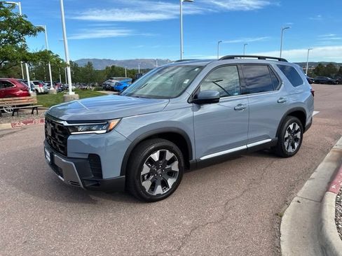 Certified 2026 Honda Pilot Touring image 3