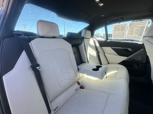 Certified 2026 BMW 530i w/ Premium Package image 27