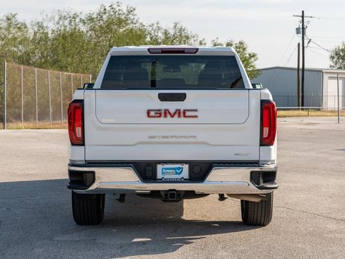 Used 2024 GMC Sierra 1500 SLT image 6