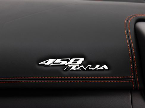 Used 2012 Ferrari 458 Italia Coupe RWD image 21