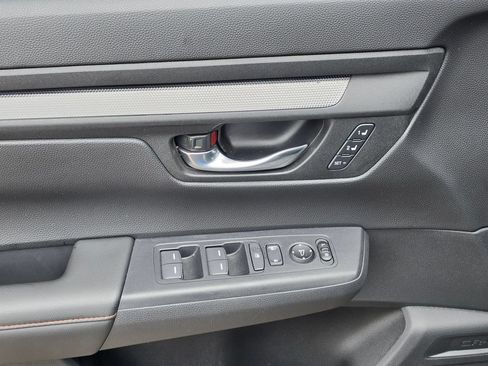 Used 2025 Honda CR-V Sport-L image 18
