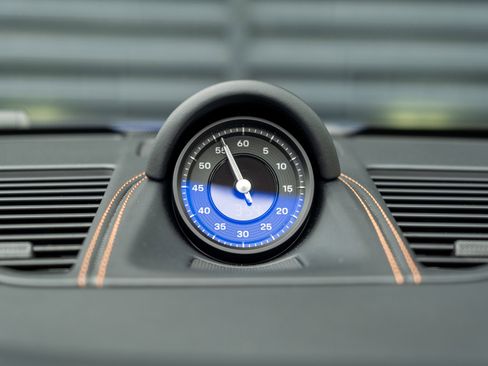Certified 2025 Porsche 911 Carrera GTS RWD image 37