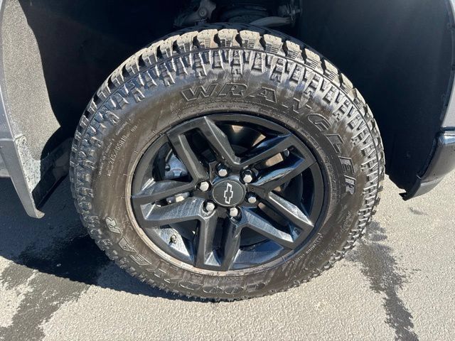 Used 2021 Chevrolet Silverado 1500 LT Trail Boss AWD/4WD image 9