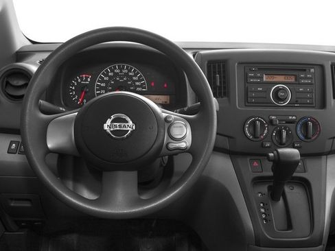 Used 2016 Nissan NV200 S image 9