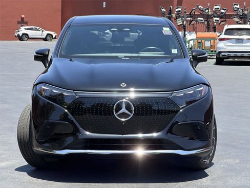 Used 2023 Mercedes-Benz EQS 450+ SUV w/ Exclusive Trim Package image 7