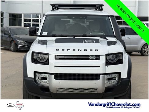 Used 2023 Land Rover Defender 110 SE AWD/4WD image 7