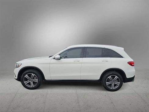 Used 2019 Mercedes-Benz GLC 300 4MATIC image 5