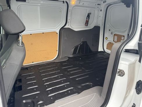 Used 2019 Ford Transit Connect XL FWD image 4
