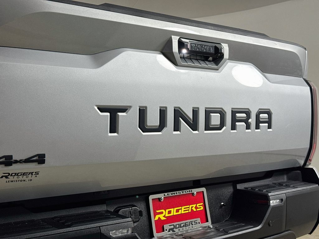 Used 2024 Toyota Tundra Limited AWD/4WD image 27
