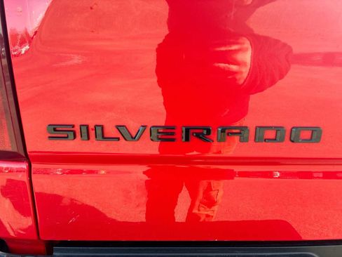 Certified 2023 Chevrolet Silverado 1500 Custom w/ LPO, Dark Essentials Package image 31