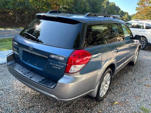 Used 2009 Subaru Outback 3.0R Limited AWD/4WD image 3