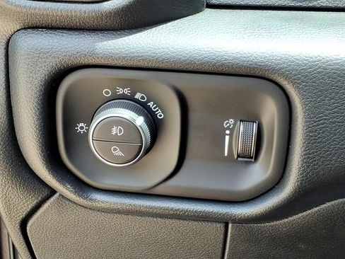 New 2026 RAM 3500 Tradesman AWD/4WD image 24