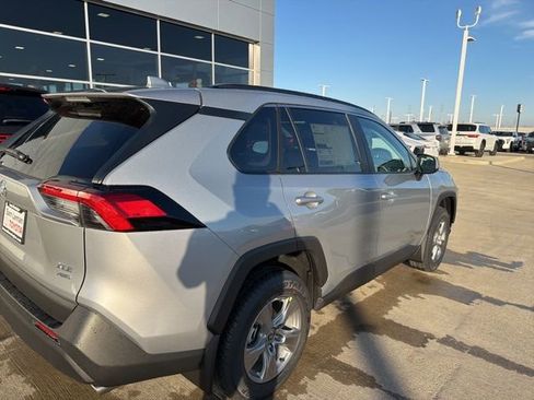 New 2025 Toyota RAV4 XLE image 6