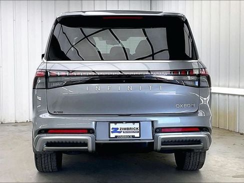 Certified 2025 INFINITI QX80 Sensory AWD/4WD image 4