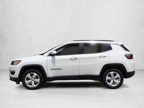 Used 2021 Jeep Compass Latitude w/ Driver Assistance Group AWD/4WD image 8