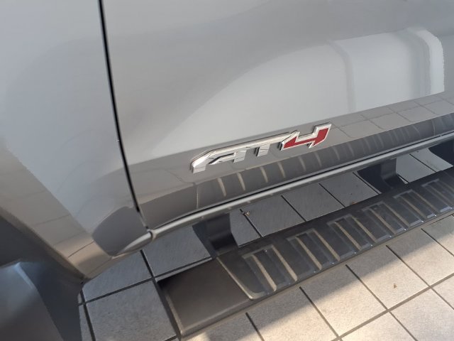 Used 2023 GMC Canyon AT4 w/ AT4 Premium Package AWD/4WD image 6