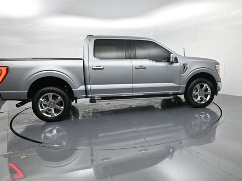 Used 2023 Ford F150 Lariat w/ Max Trailer Tow Package image 8