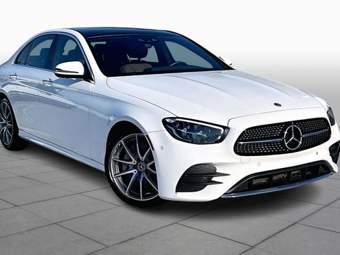 Used 2022 Mercedes-Benz E 350 Sedan image 3