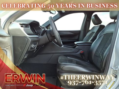 Certified 2024 Jeep Grand Cherokee Altitude image 13