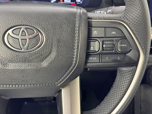 Used 2024 Toyota Tacoma TRD Off-Road image 20