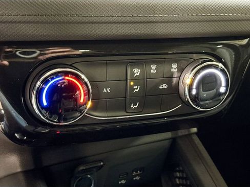 Used 2026 Chevrolet TrailBlazer LT FWD image 17