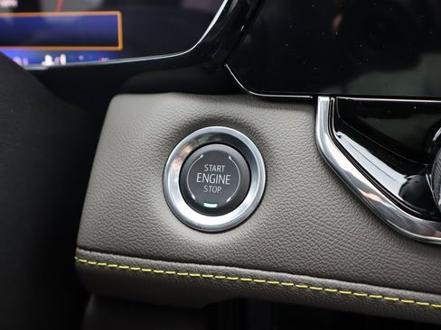 New 2025 Chevrolet Colorado ZR2 w/ Technology Package image 12