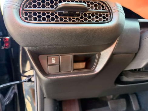 Used 2024 Honda HR-V LX image 18