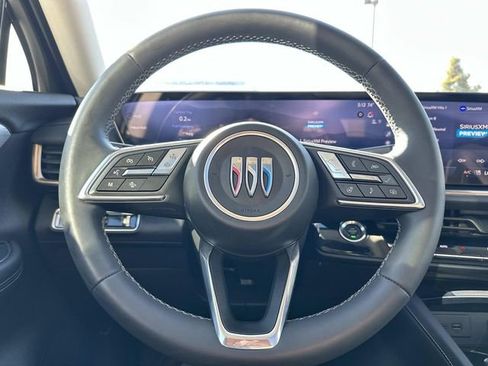 Used 2024 Buick Envision Avenir AWD/4WD image 20