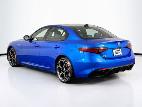 Used 2022 Alfa Romeo Giulia Veloce image 9